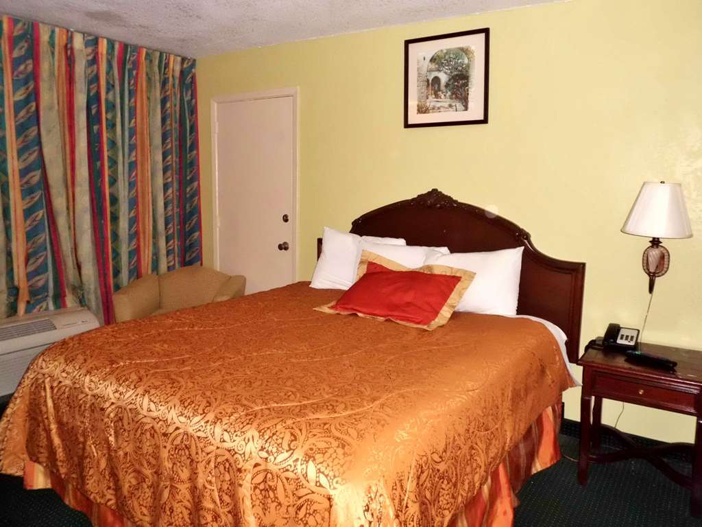 America'S Best Inn & Suites-Lakeland Room photo